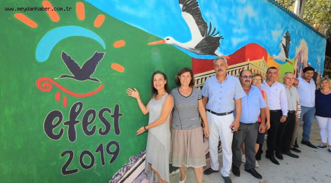 ANTİK LİMANDA UNUTULMAZ KONSER