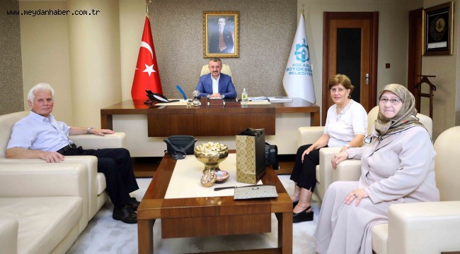 Başkan Büyükakın, ilkokul öğretmenini makamında ağırladı