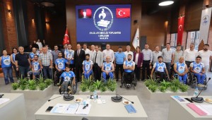 BAŞKAN ÖRKİ'YE ŞAMPİYONLUK KUPASI