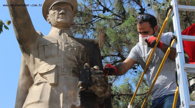 BURHANİYE'NİN ANIT VE HEYKELLERİ YENİLENİYOR