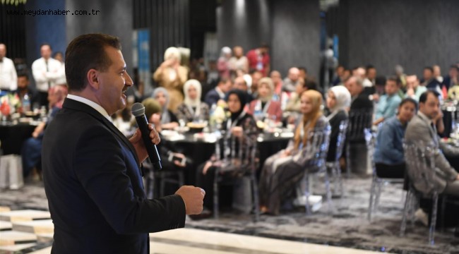 BÜYÜKŞEHİR 'GENÇLİK ZİRVESİ'NE EV SAHİPLİĞİ YAPIYOR