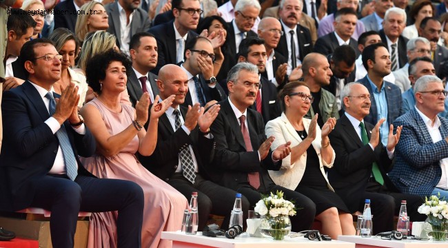 "Dünya" İzmir'de buluştu