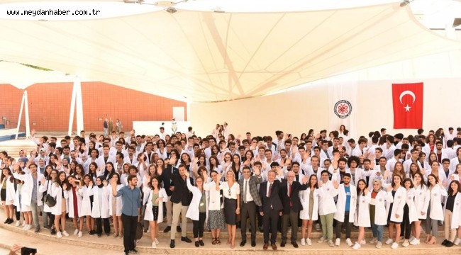 Ege Tıp, yeni eğitim öğretim yılına başladı