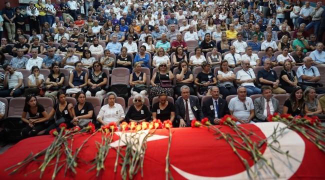 Egeli bilim insanı Prof. Dr. Akın Olgun son yolculuğuna uğurlandı