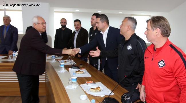 EKONOMİK KRİZE RAĞMEN ÖZVERİLİ DESTEK