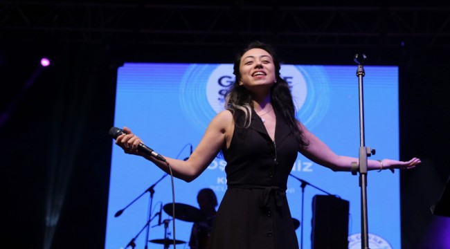 EZGİNİN GÜNLÜĞÜ KÜÇÜKÇEKMECE'DEYDİ