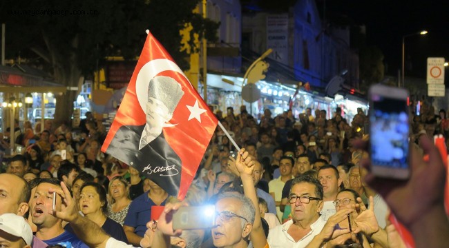 FOÇA'NIN KURTULUŞ GÜNÜNDE BÜYÜK COŞKU