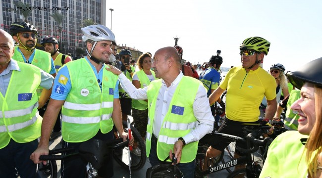 Görme engelli bireylerle birlikte bisiklet sürdüler