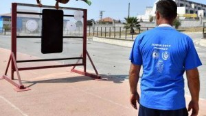 Hem yangınlarla hem rakipleriyle mücadele ediyorlar 