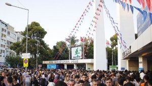 İzmir yeni yaşını fuarda kutladı