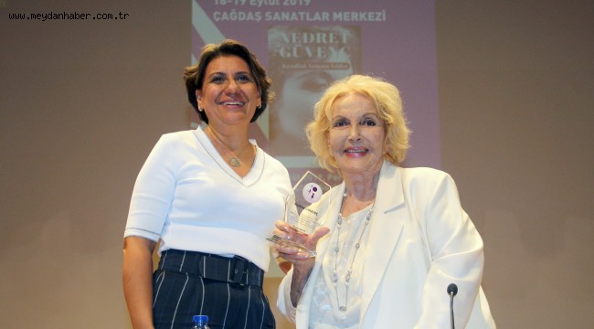 KADIN YAZARLAR ÇANKAYA'DA BULUŞTU