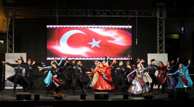 KONAK, TÜRKİYE'Yİ GURURLA TEMSİL ETTİ