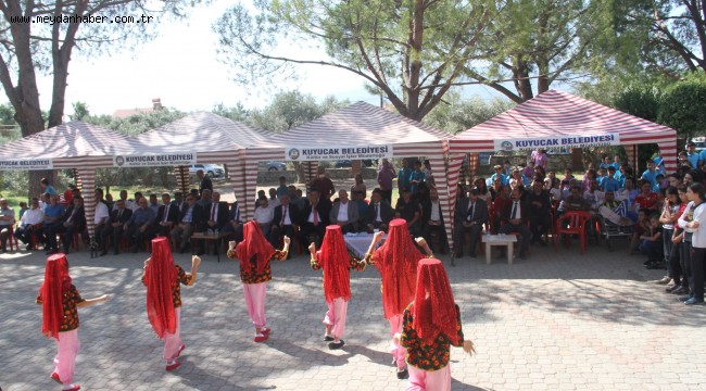 KUYUCAK'TA İLKÖĞRETİM HAFTASI TÖREN İLE KUTLANDI