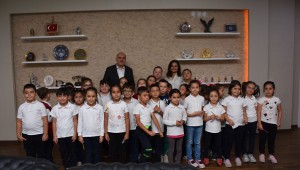 Minik Öğrencilerden Başkan Amcalarına Ziyaret