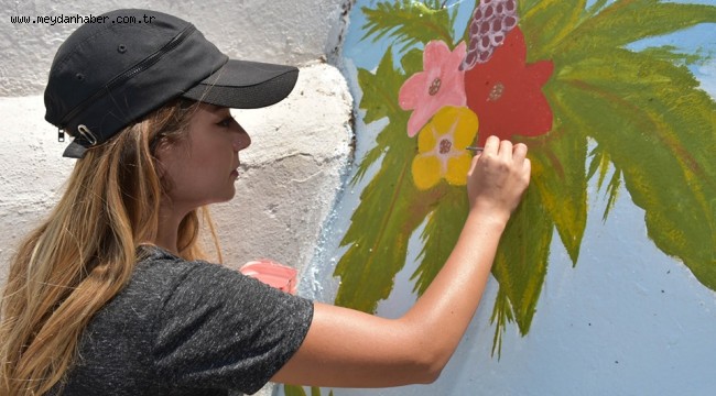 Narlıdere'de Trafolar sanat eserine dönüştü!