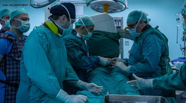 SBÜ'den yabancı doktorlara canlı damar cerrahisi kursu