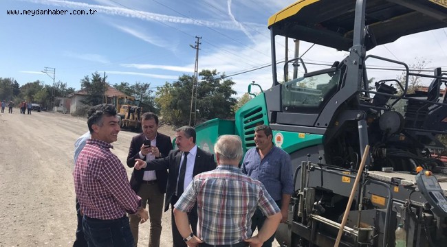 Yol yapım çalışmalarını ziyaret eden Havza Belediye Başkanı Sebahattin Özdemir; "Hava şartları el verdiği sürece sahada çalışmalarımıza ara vermeden devam edeceğiz."