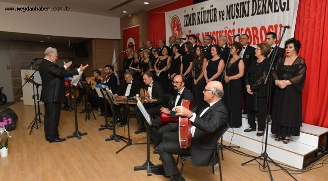 Zeki Müren Çiğli'de Eserleriyle Anıldı