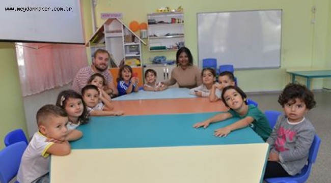 AIESEC'li Öğrenciler İngilizce Öğretiyor