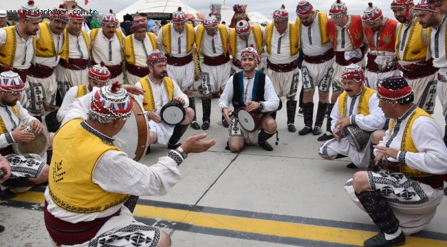 BALIKESİR'İN KÜLTÜRÜ TANITILDI