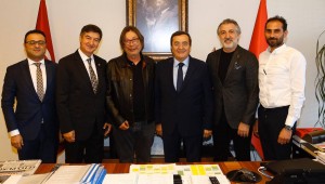 Başkan Batur'dan Göztepe'ye tam destek