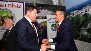 BAŞKAN TÖREN: "ANADOLUNUN BİRÇOK İLİNDEN VATANDAŞLARIMIZLA KARŞILAŞIYORUZ"