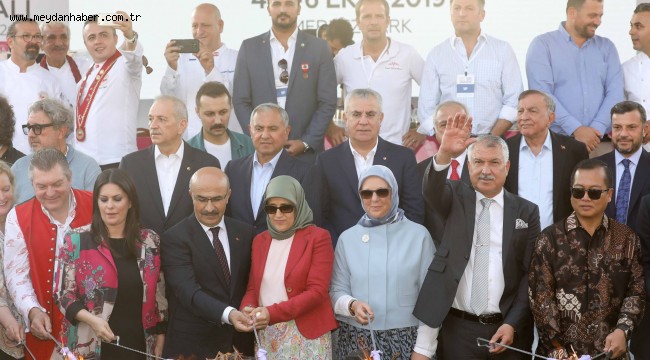 Başkan Zeydan Karalar, "Bekle Türkiye, bekle dünya, eski Adana dönüyor."