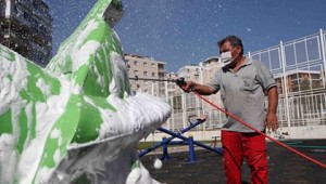 Bayraklı'nın parkları tertemiz