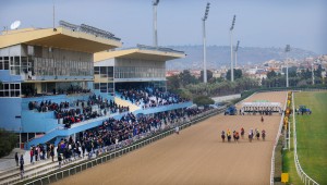 Buca meclisinde "hipodrom" gündemi: Gideri çok geliri yok!