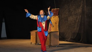 Burhaniye Belediyesi Kent Tiyatrosu kayıtları başladı.