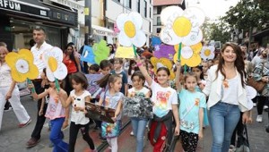 'BursaFotoFest'e renkli kortej