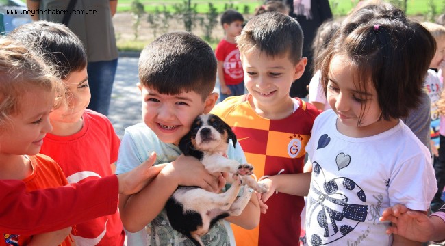 Büyükşehir miniklere  hayvan sevgisi aşılıyor