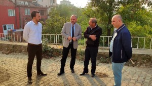 ÇAKIRLI MAHALLESİNDE 4200 METRE PARKE TAŞI DÖŞENDİ