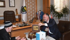 Engelli Vatandaş Sokakta Bulduğu Parayı Belediyeye Teslim Etti