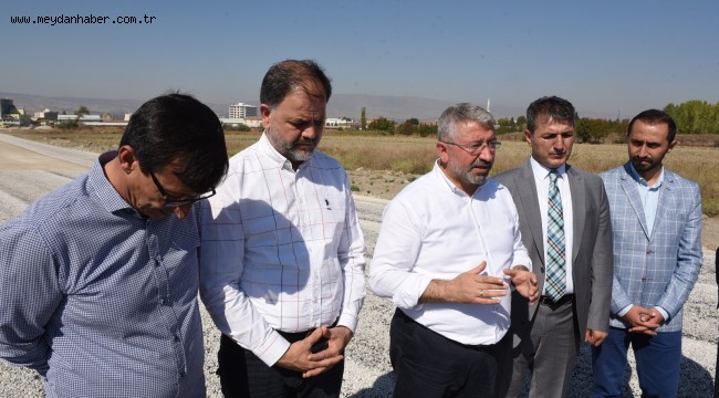 Erzurum Dede Caddesi'ne soğuk asfalt çalışması