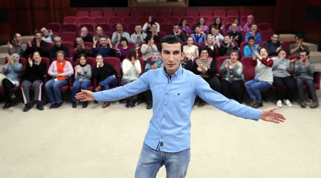 Görme engelli Hamza'nın on parmağında on marifet