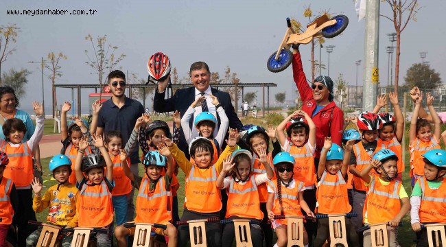 İzmir'in Bisiklet Festivali' Karşıyaka'da başladı 