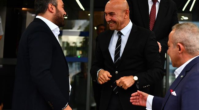 İzmir'in k öklü kulüpleri Tunç Soyer'le buluştu