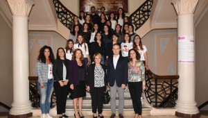 İzmirli Kadın Girişimcilerden "Geleceği Yazan Kadınlar" projesine tam destek