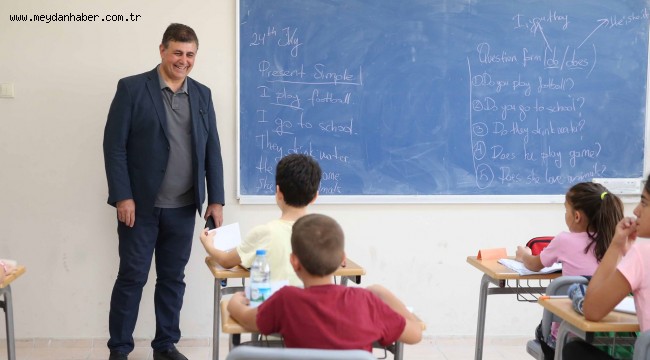 Karşıyaka Belediyesi'nden öğrencilere çifte müjde!
