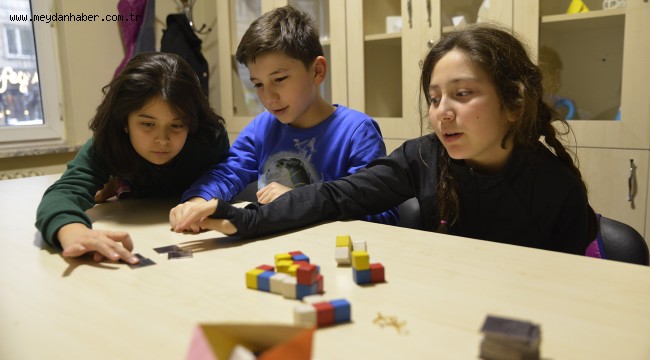 MATEMATİK TEPEBAŞI'NDA SEVDİRİLİYOR