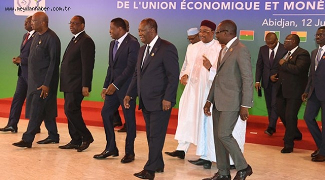 14 Afrika ülkesi Fransa'daki paralarını geri çekecek