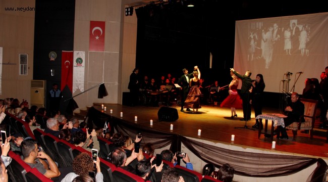 Atatürk Oratoryosu ayakta alkışlandı