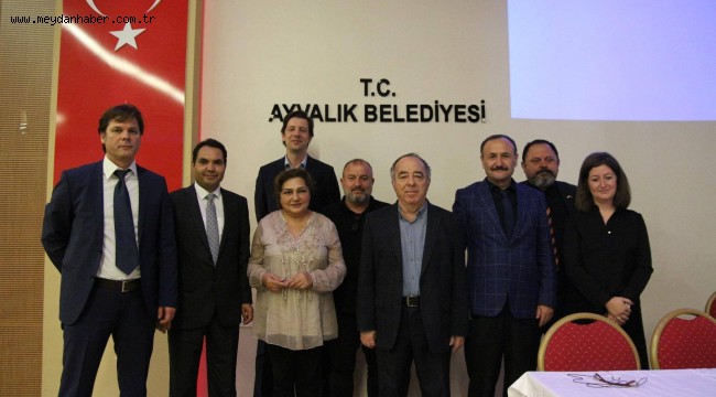 AYVALIK DEPREMSELLİĞİ 2" PANELİ KÜÇÜKKÖY KÜLTÜR MERKEZİNDE YAPILDI.