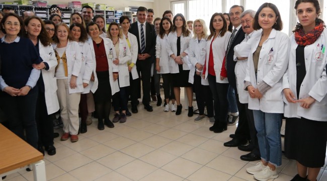 Başkan Tugay'dan 3 bin 200 öğretmene mektup