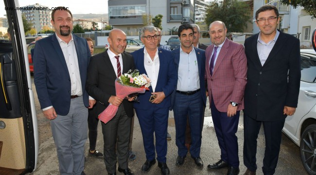 BAŞKAN TUNÇ SOYER ÇİĞLİ MAHALLELERİNİ GEZDİ