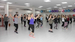 Bayraklıda 5 bin kişiye spor kursu