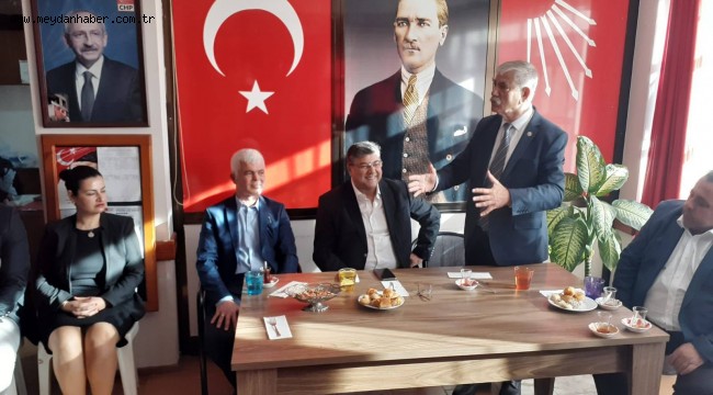 Bergama ilçe örgütünün düzenlediği üye katılım törenine katılan CHP İzmir Milletvekili Kani Beko, iktidar mesajları verdi. 