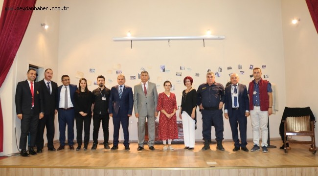 BİR KADIN UYANIYOR İSKENDERUN'DA SAHNELENDİ