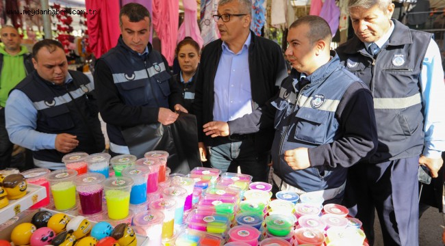 Buca Zabıtası pazarda slime topladı